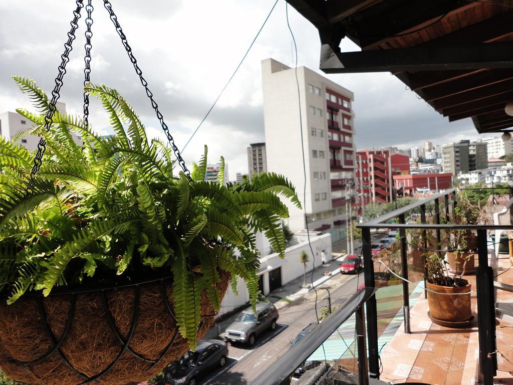 Hotel Rincon Escandinavo Quito Exterior foto