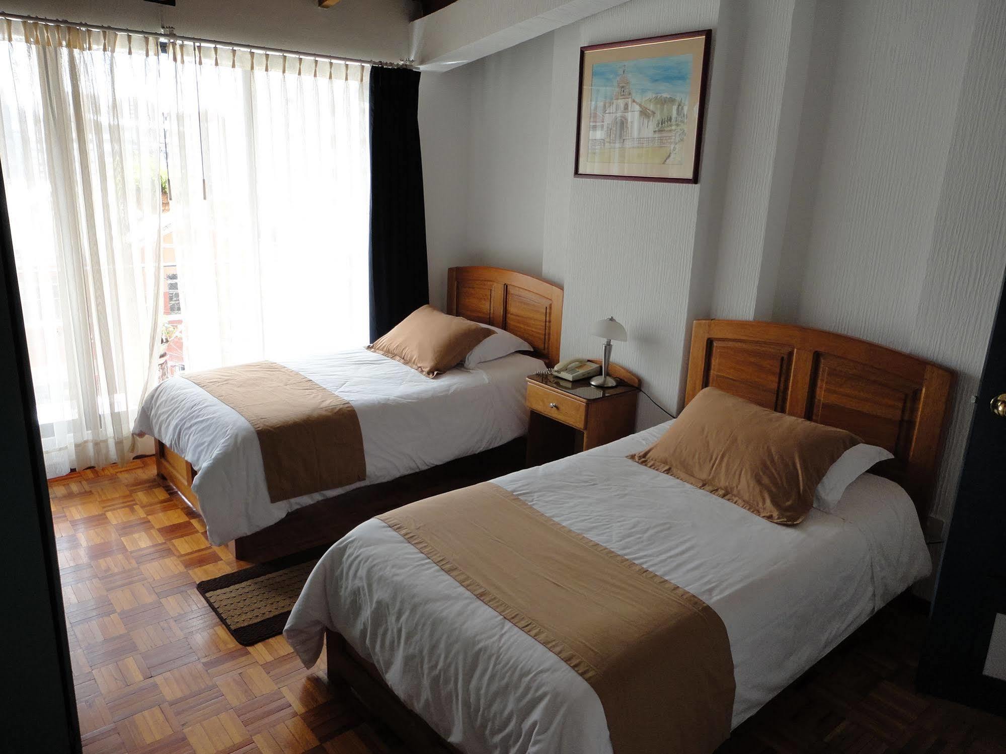 Hotel Rincon Escandinavo Quito Exterior foto